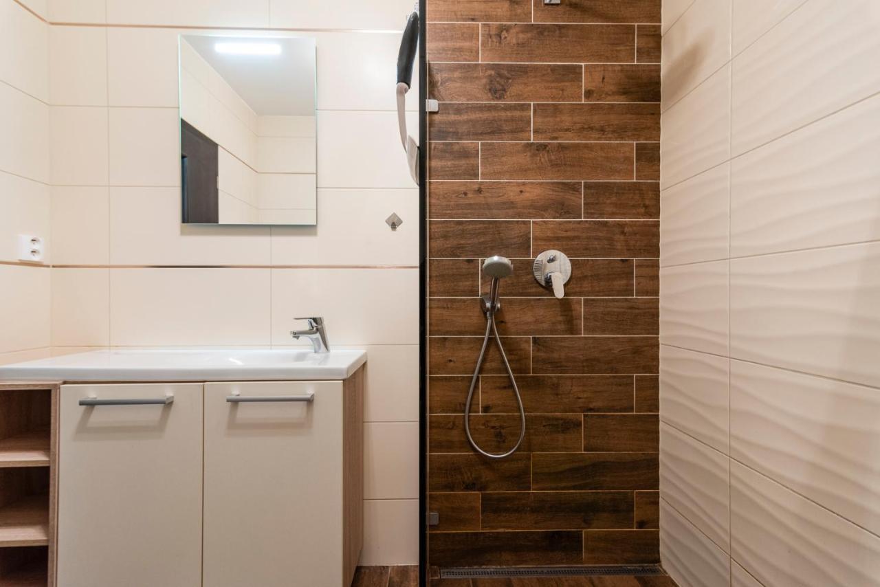 Mami Style Apartments Podturen Экстерьер фото